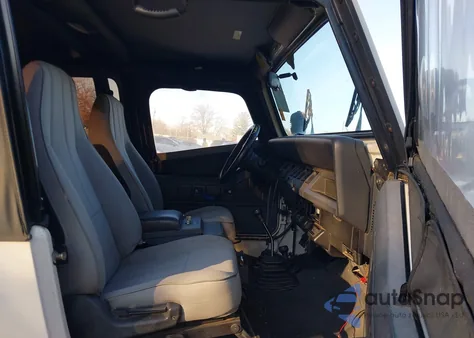 1995 Jeep Wrangler / Yj Se из США, поврежденный, VIN 1J4FY29S2SP290717